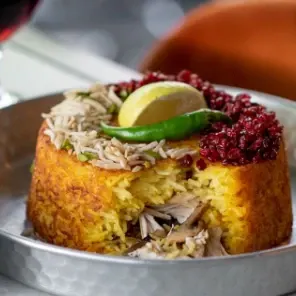 مرغ و قارچ مشتی — ته چین طوری (هاشمیه)
