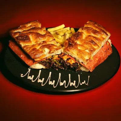 چیکن پستو — کافه رستوران آفتابگردان