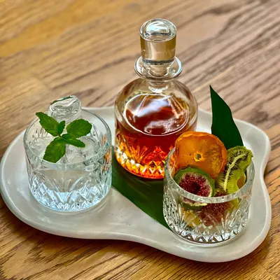 v60 vip — کافه رستوران لیلو
