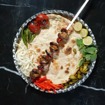 قلوه شکاری — باغ دل