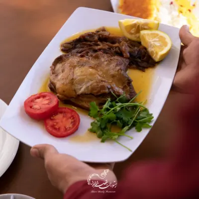 گوشت کتف — قصر شاندیز
