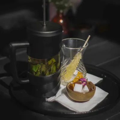 شب عاشقي — کافه برگاموت