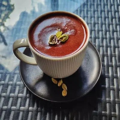 نوستالژی چاکلت — کافه قنادی شوکِت