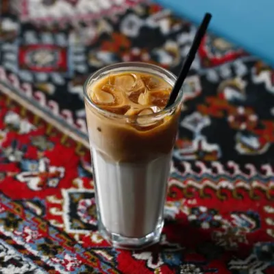 آیس لاته۱۰۰ — کافه و رستوران دالاهو