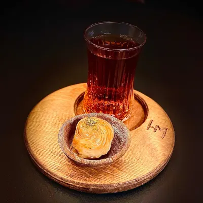 چای باقلوا — کافه کوروش