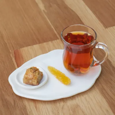 چای سیاه — کافه رستوران لیلو