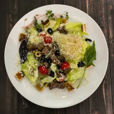سالاد سزار گوشت — فست فود ژیوان